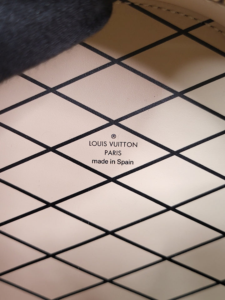 Louis Vuitton Monogram Mini Boite Chapeau