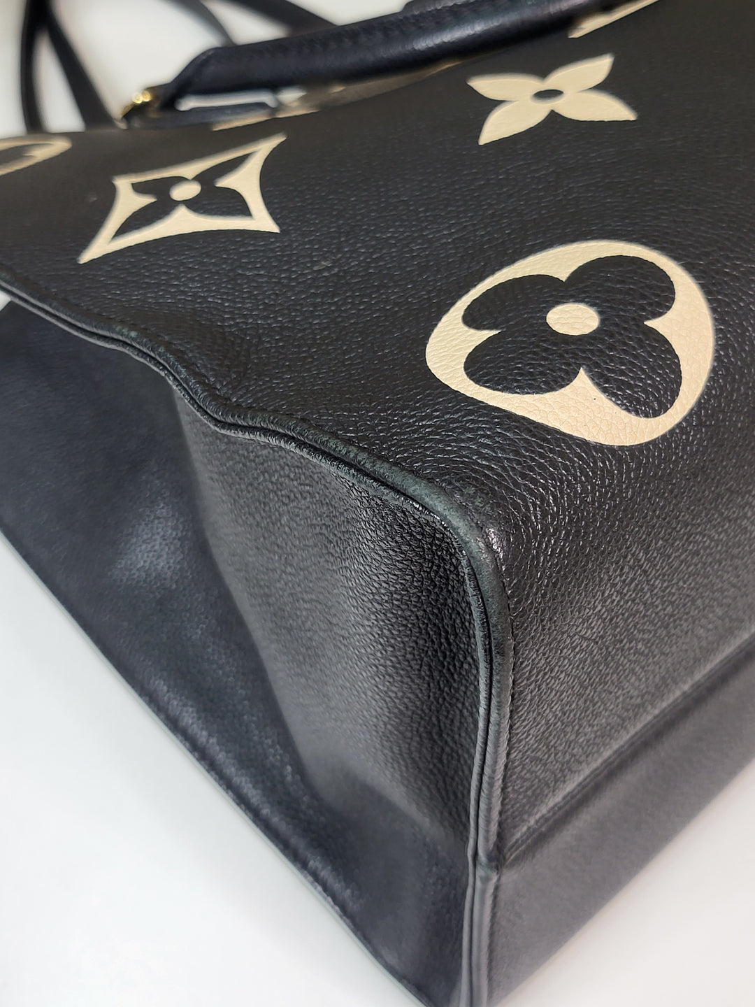 Louis Vuitton Empreinte On The Go MM