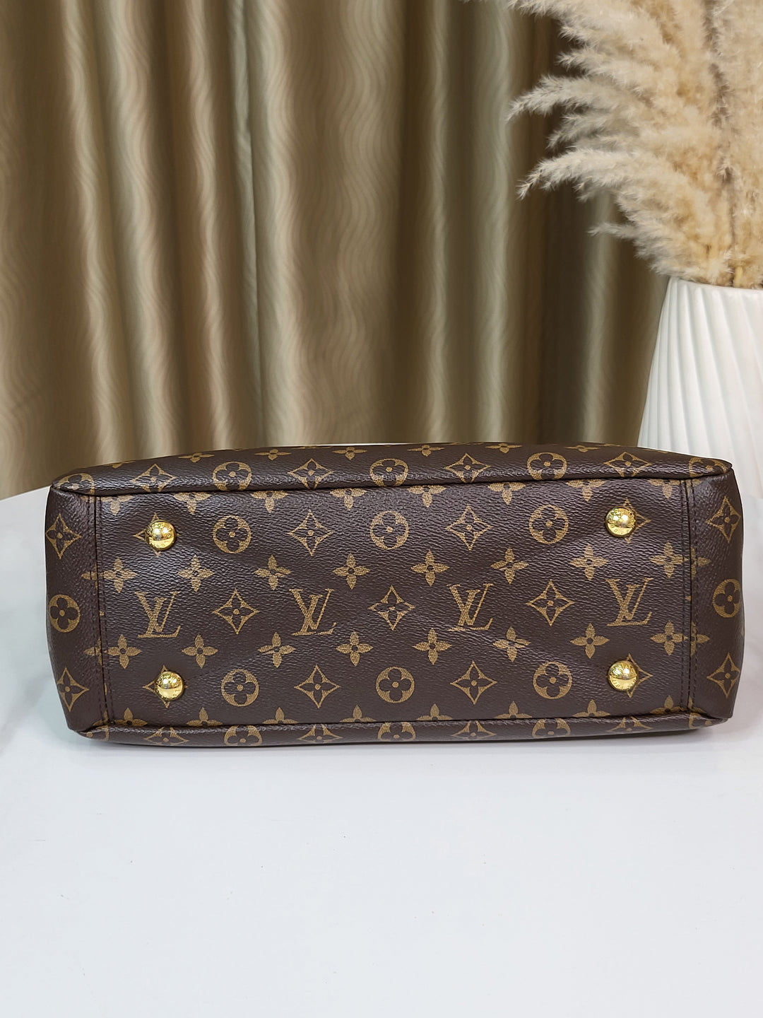 Louis Vuitton Monogram Pallas MM