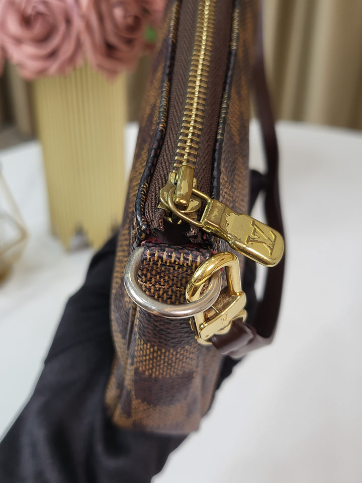 Louis Vuitton Damier Ebene Pochette Accessories