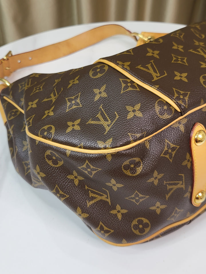 Louis Vuitton Monogram Galleria GM