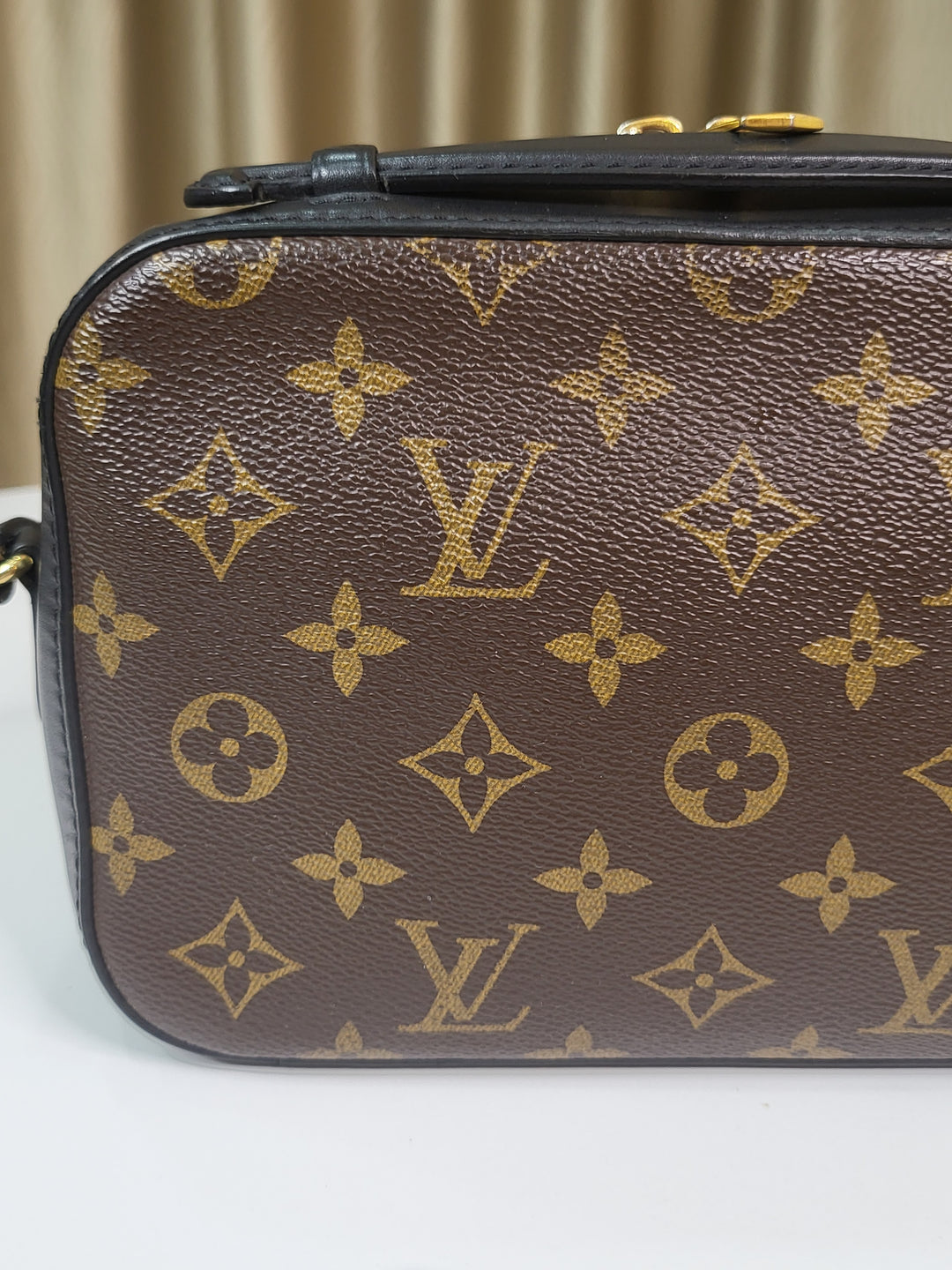 Louis Vuitton Monogram Saintonge