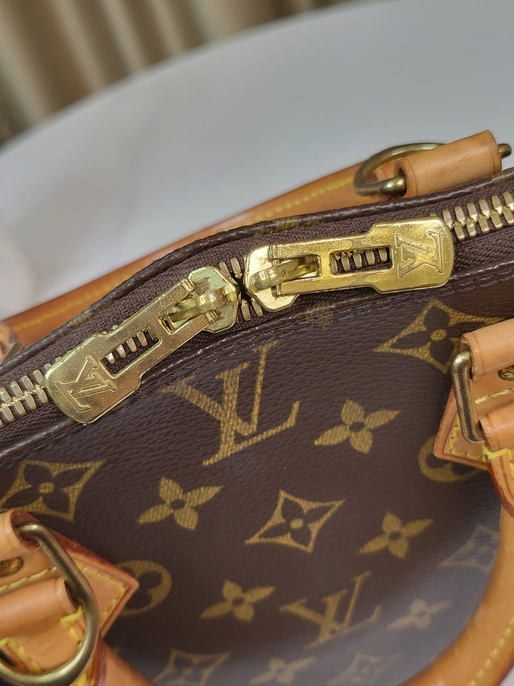 Louis Vuitton Monogram Alma PM