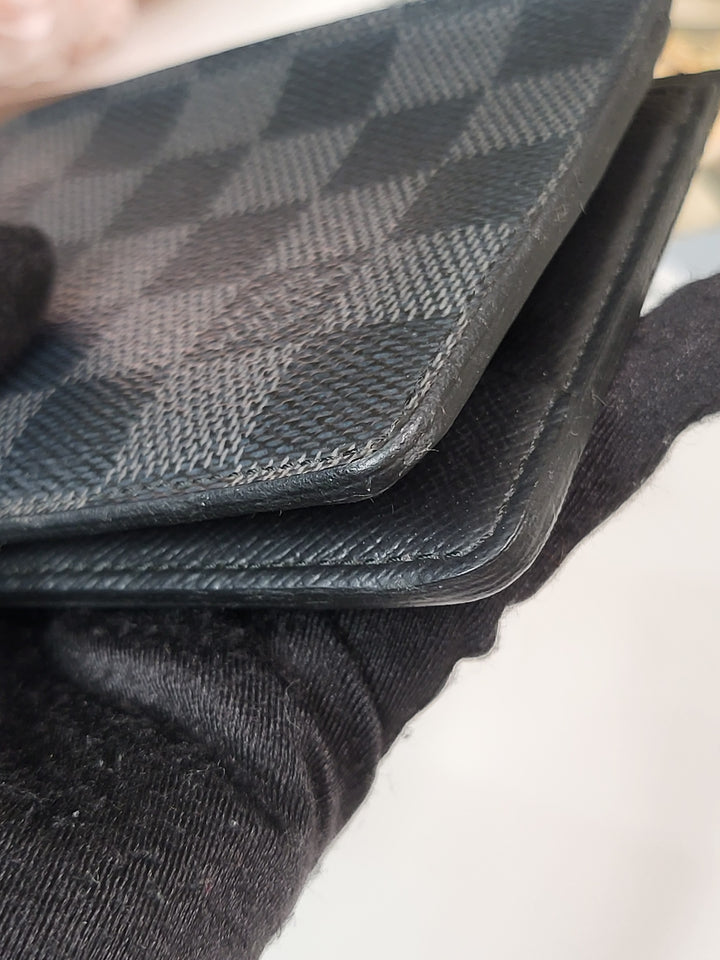 Louis Vuitton Graphite Men's Wallet