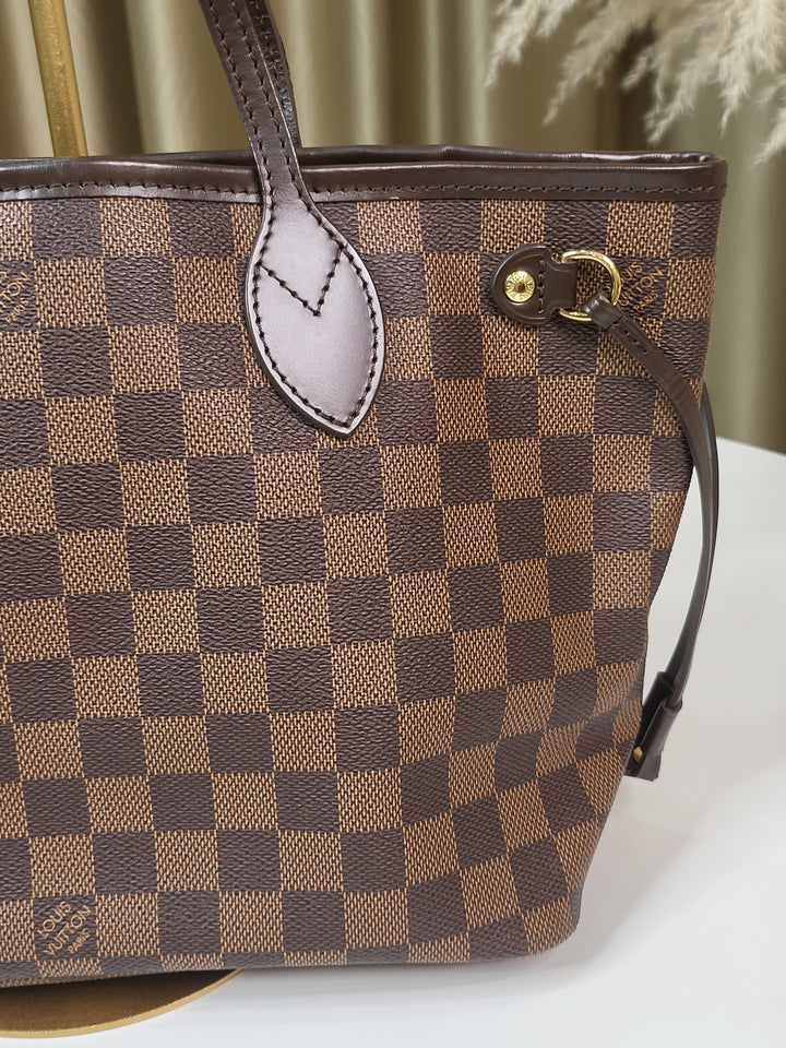Louis Vuitton Damier Ebene Neverfull PM
