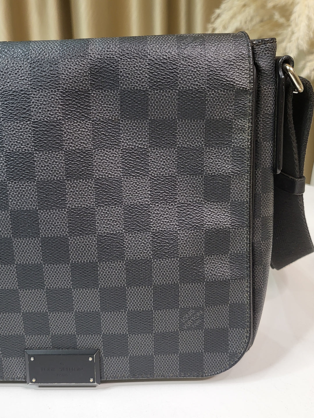 Louis Vuitton Damier Graphite District PM