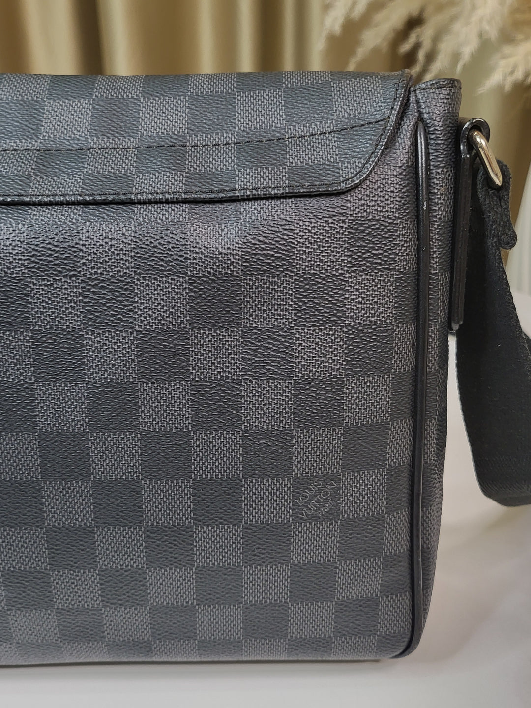 Louis Vuitton Damier Graphite District PM