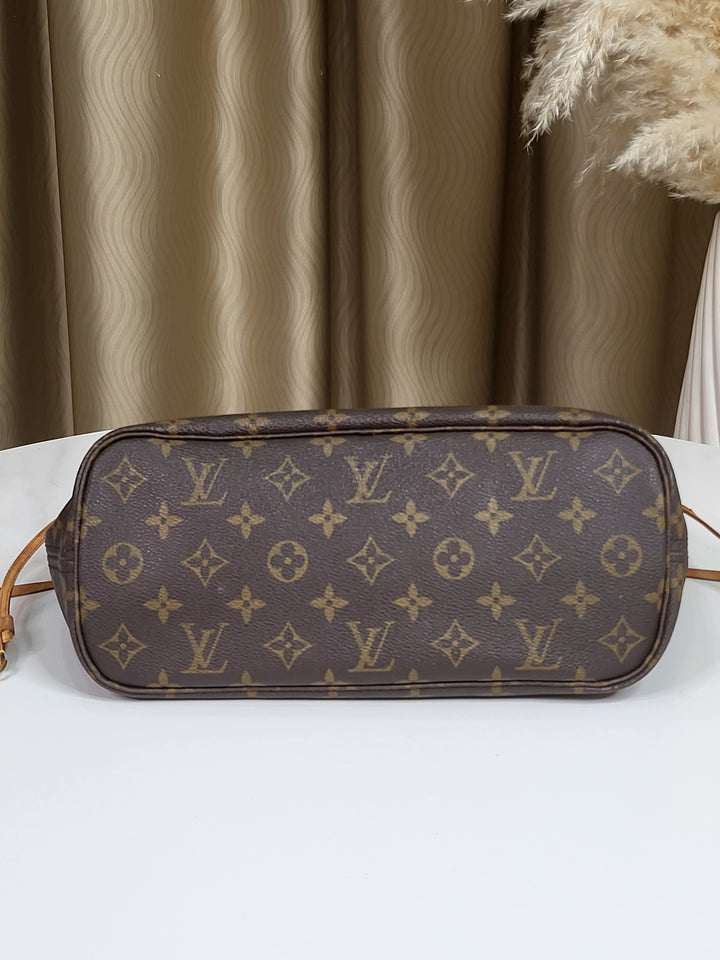 Louis Vuitton Monogram Neverfull PM