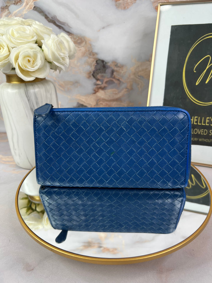 Bottega Veneta Zippy Wallet