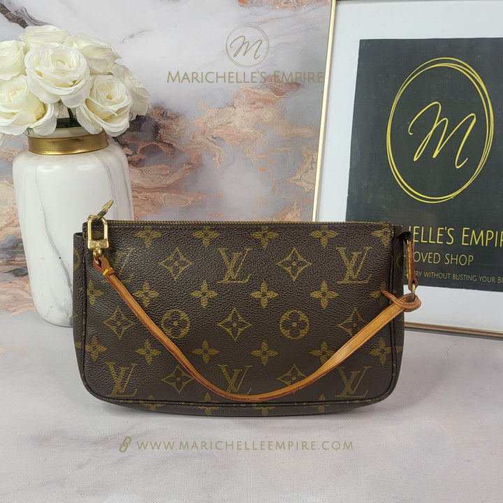 Louis Vuitton Monogram Vintage Pochette Accessoiries