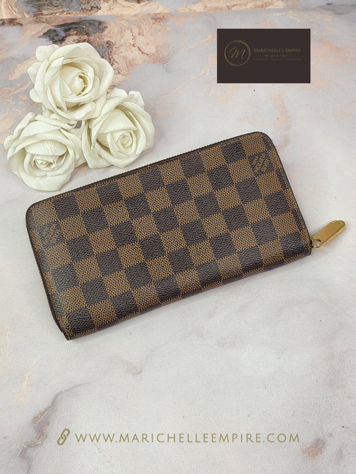 Louis Vuitton Damier Ebene Zippy Wallet