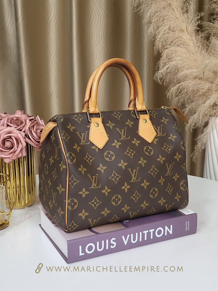 Louis Vuitton Monogram Speedy 25