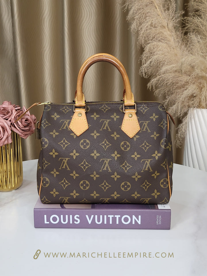 Louis Vuitton Monogram Speedy 25