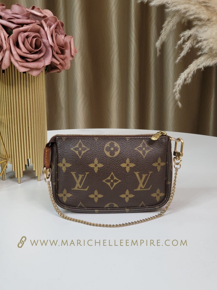 Louis Vuitton Monogram Mini Pochette