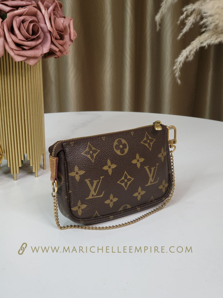 Louis Vuitton Monogram Mini Pochette