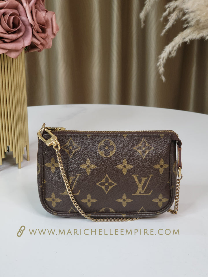Louis Vuitton Monogram Mini Pochette