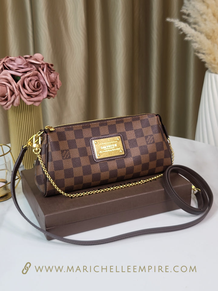 Louis Vuitton Damier Ebene Eva Clutch