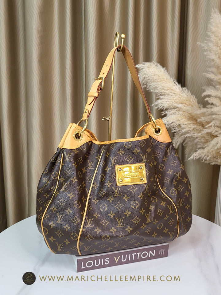 Louis Vuitton Monogram Galleria GM