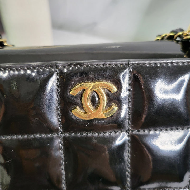 C H A N E L  Patent Chocolate Bar Chain Bag - Marichelle's Empire 