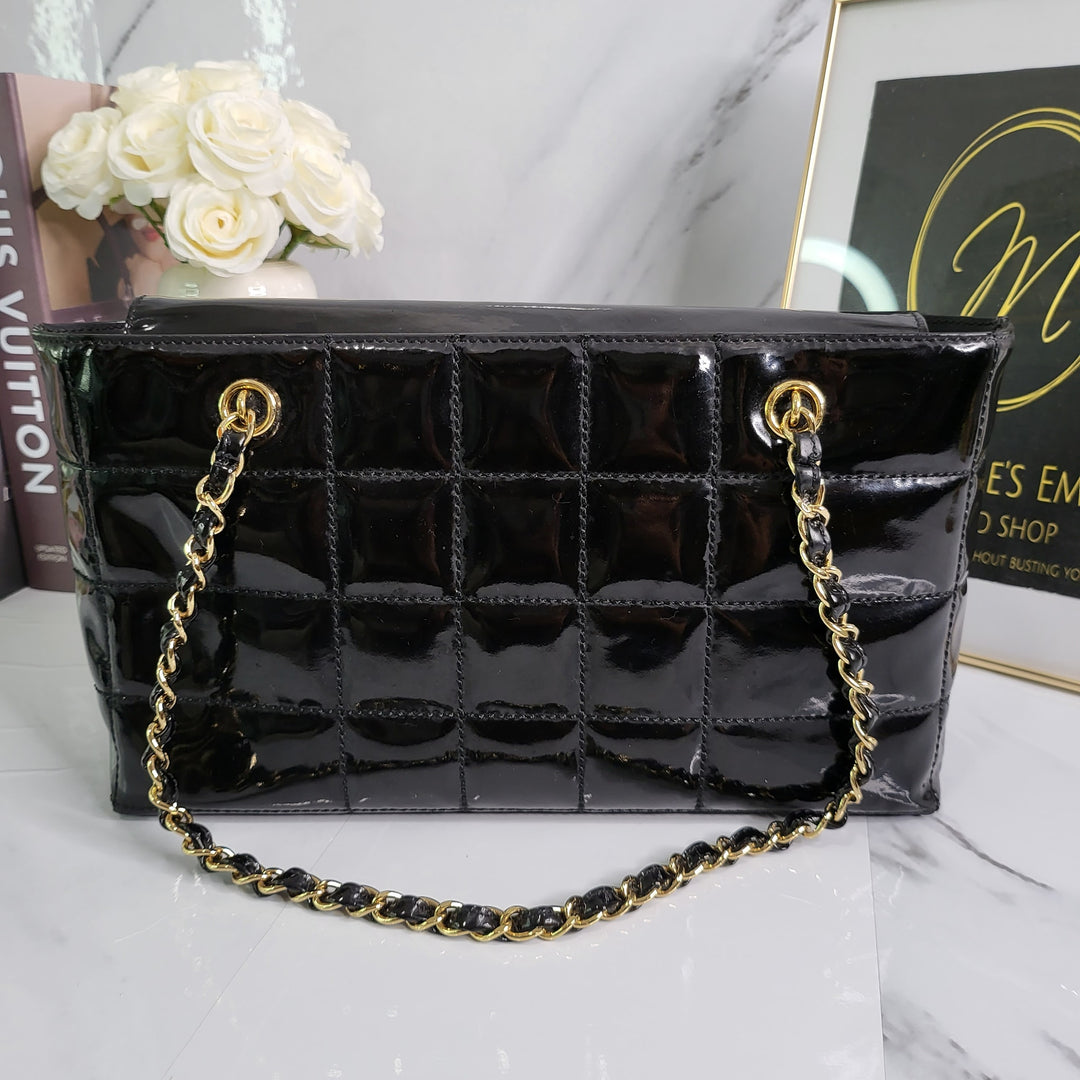 C H A N E L  Patent Chocolate Bar Chain Bag - Marichelle's Empire 