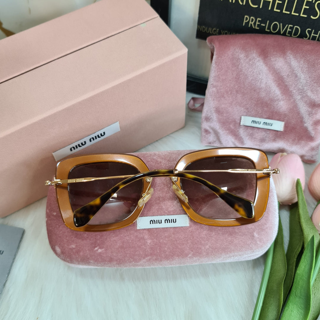 MIUMIU Sunglasses - Marichelle's Empire 