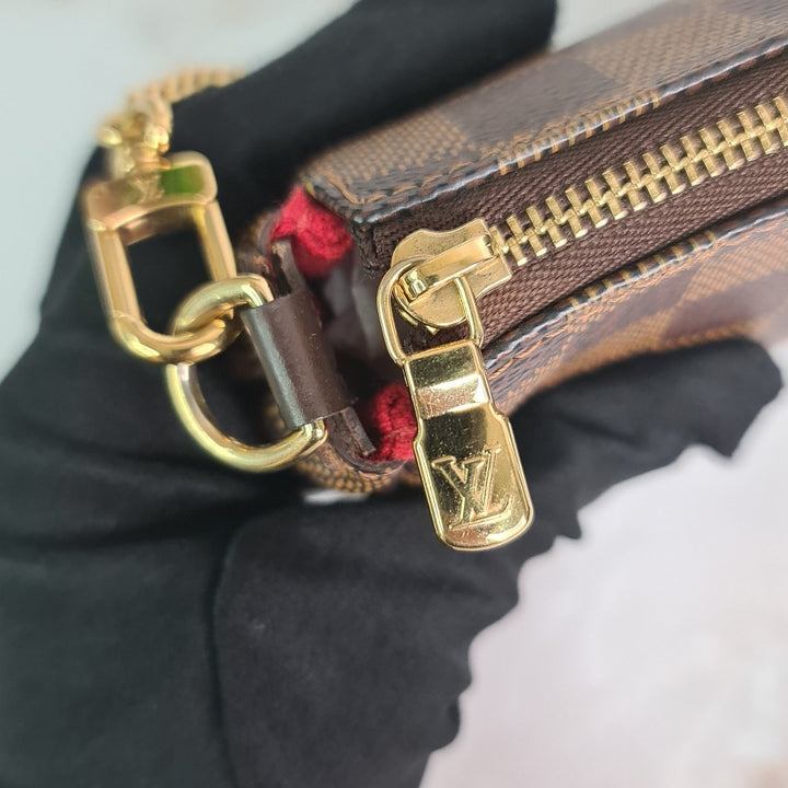 LOUISVUITTON Ebene Eva Clutch - Marichelle's Empire 