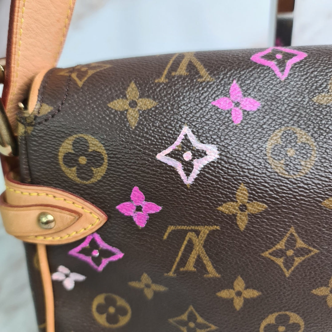 LOUISVUITTON Monogram Hudson PM (Hand Painted by Previous Owner ) - Marichelle's Empire 