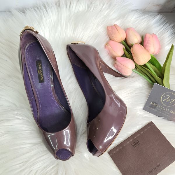LOUISVUITTON Vernis Patent Leather Peep Toe Heels (Size 36.5)  🤎 - Marichelle's Empire 
