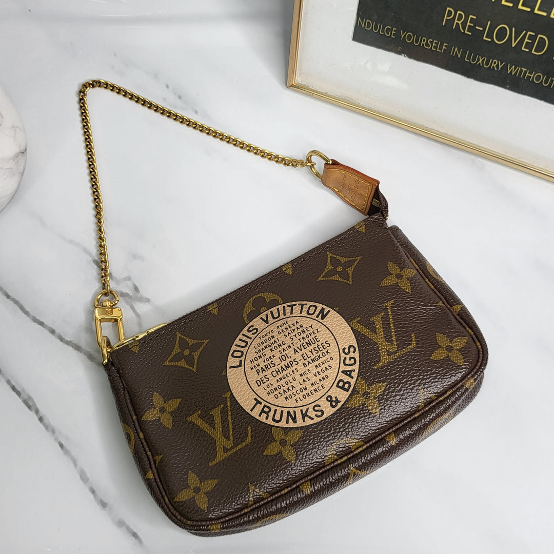 Louis Vuitton Monogram Mini Pochette