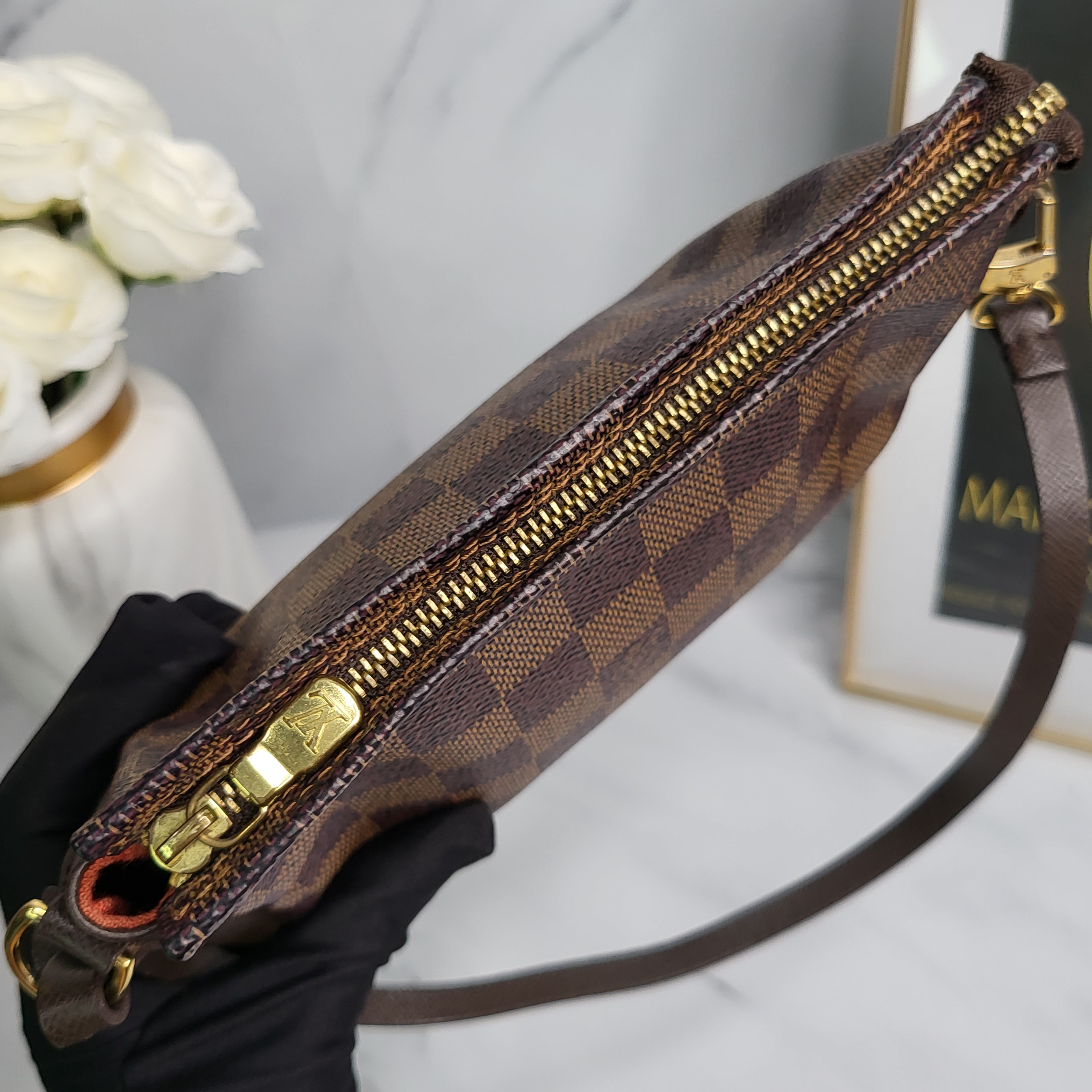 Louis Vuitton Damier Ebene Trousse Pochette – Marichelle's Empire