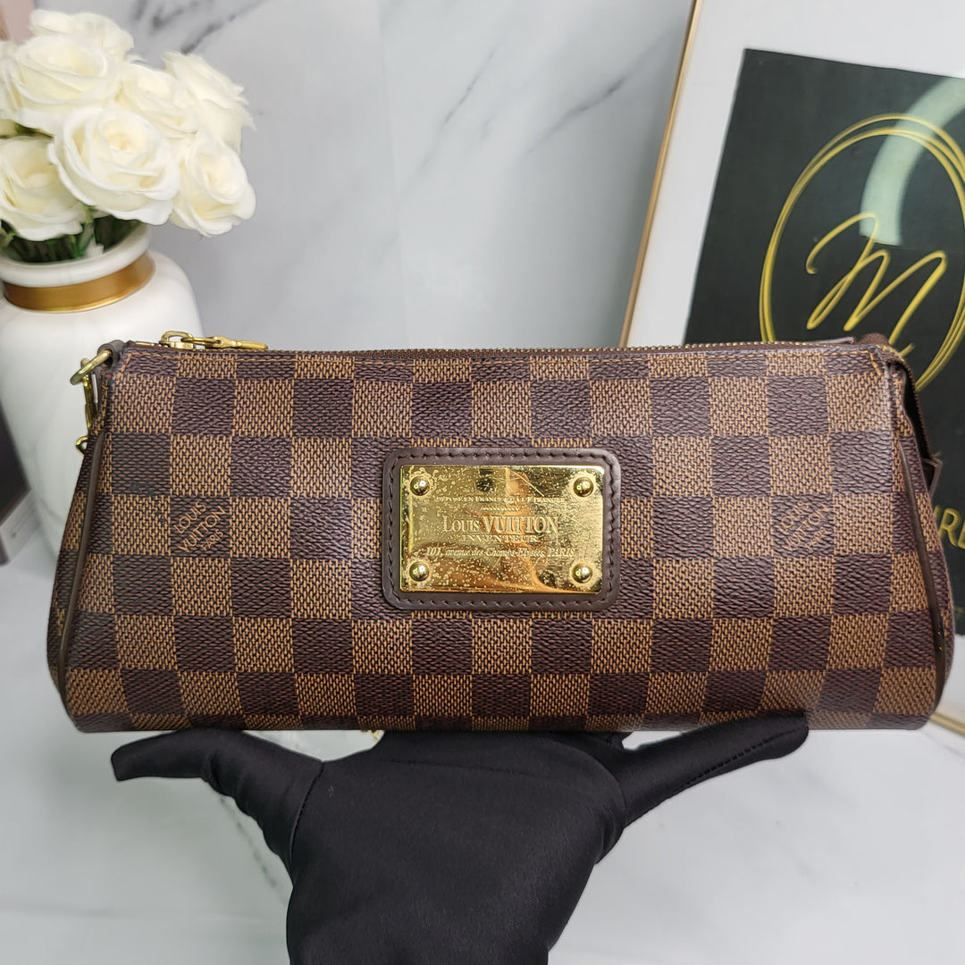 Louis Vuitton Damier Ebene Eva Clutch