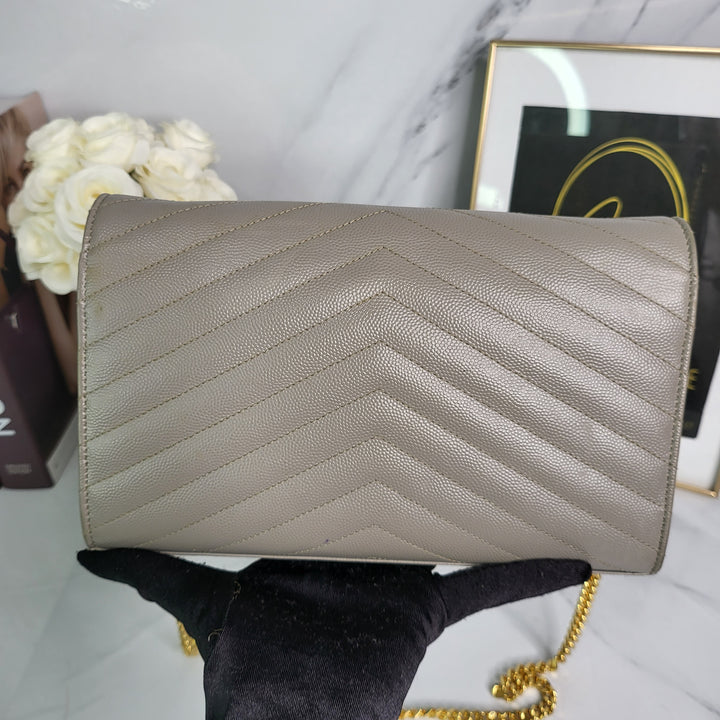 YSL Envelope Dusty Grey Wallet On Chain