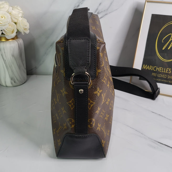 Louis Vuitton Monogram Macassar Torres Bag