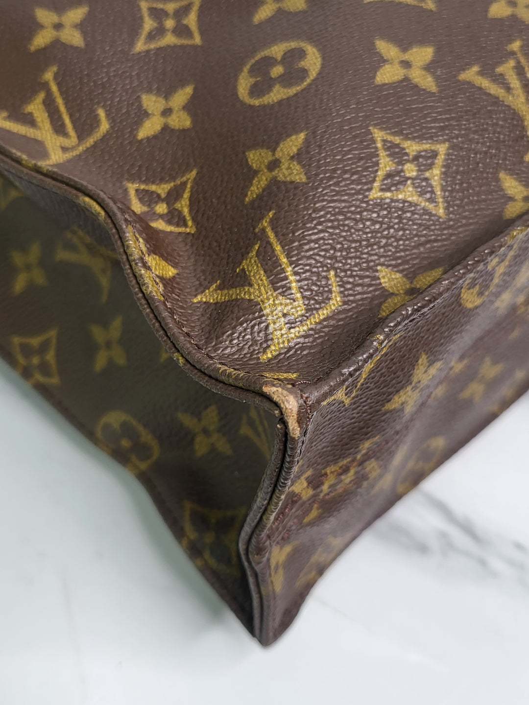 Louis Vuitton Monogram Vintage Sac Plat