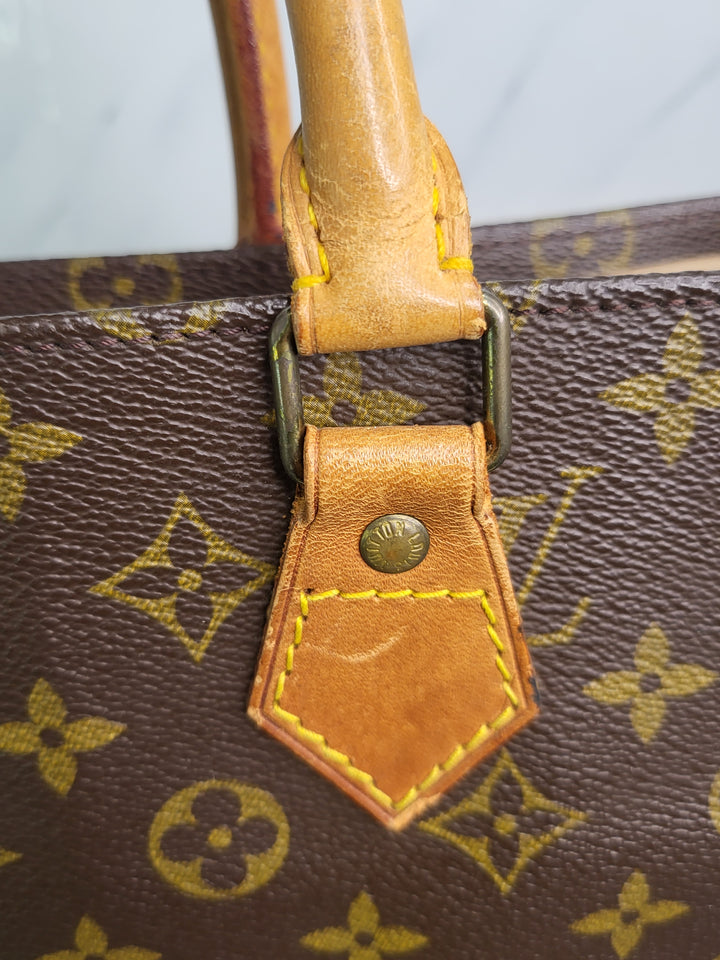 Louis Vuitton Monogram Vintage Sac Plat