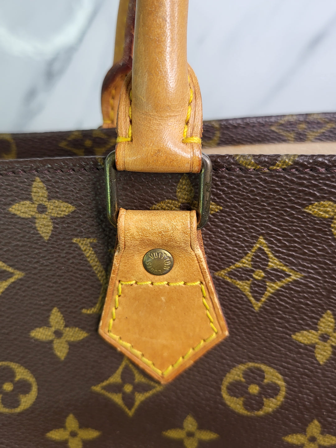 Louis Vuitton Monogram Vintage Sac Plat