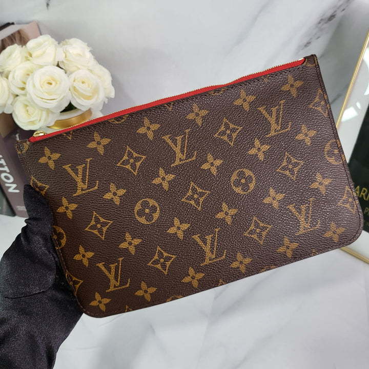 L O U I S V U I T T O N Monogram Neverfull MM w/ Pouch - Marichelle's Empire 