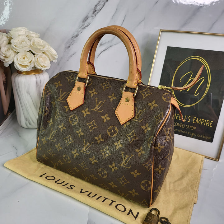 L OU I S V U I T T O N Monogram Speedy 25 - Marichelle's Empire 