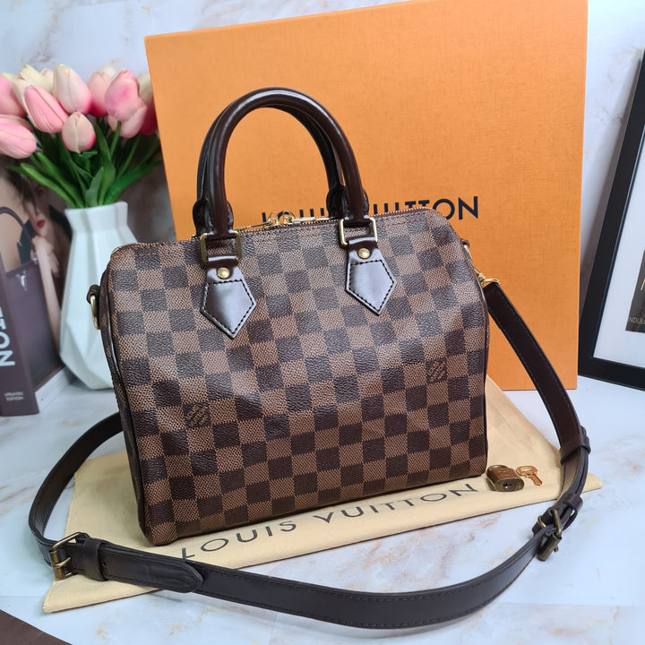 LOUISVUITTON Damier Ebene Speedy 25 Bandouliere - Marichelle's Empire 