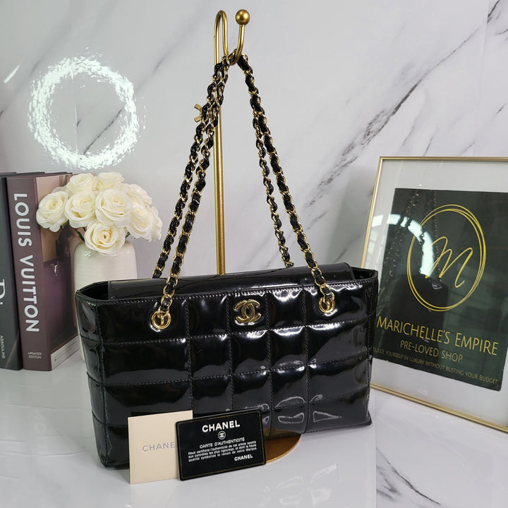 C H A N E L  Patent Chocolate Bar Chain Bag - Marichelle's Empire 