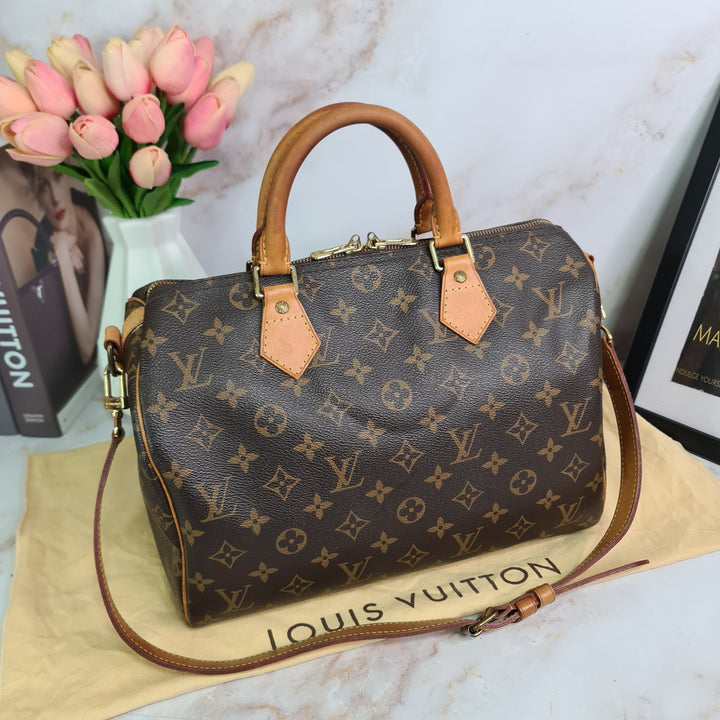 L O U I S V U I T T O N  Monogram Speedy 30 Bandouliere - Marichelle's Empire 