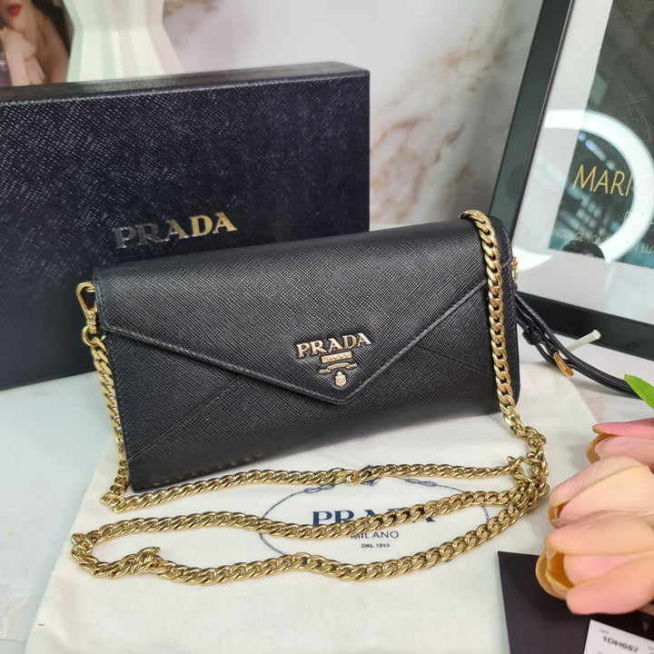 PRADA Wallet on Chain ( WOC ) - Marichelle's Empire 