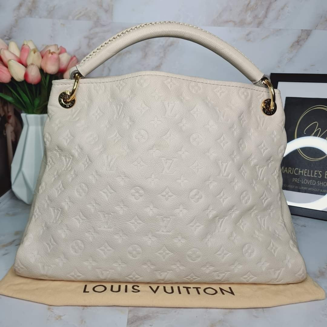 LOUISVUITTON Empreinte Ivory Artsy MM - Marichelle's Empire 