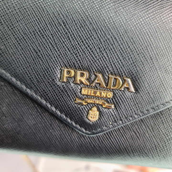 PRADA Wallet on Chain ( WOC ) - Marichelle's Empire 