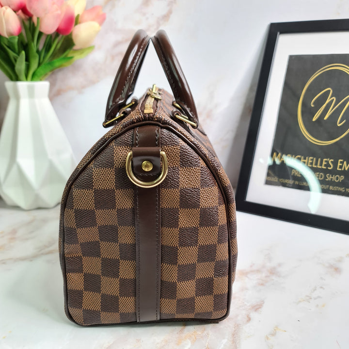 LOUISVUITTON Damier Ebene Speedy 25 Bandouliere - Marichelle's Empire 