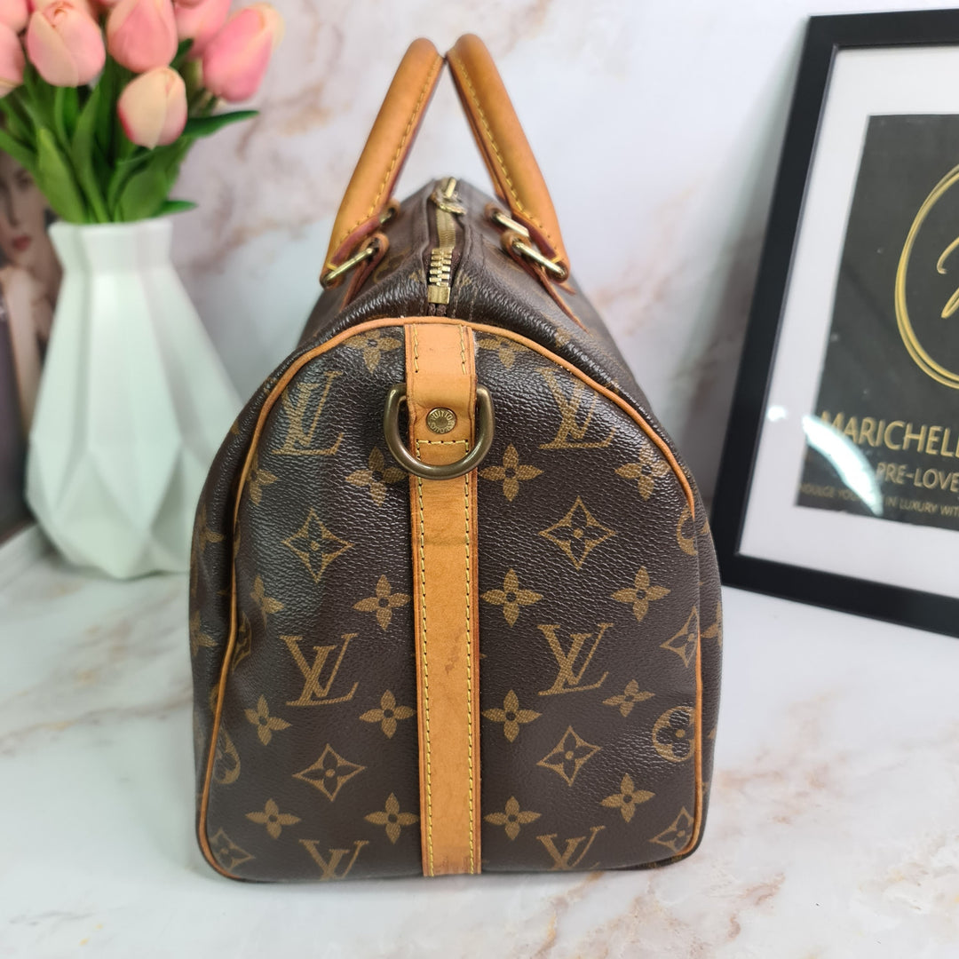 L O U I S V U I T T O N  Monogram Speedy 30 Bandouliere - Marichelle's Empire 