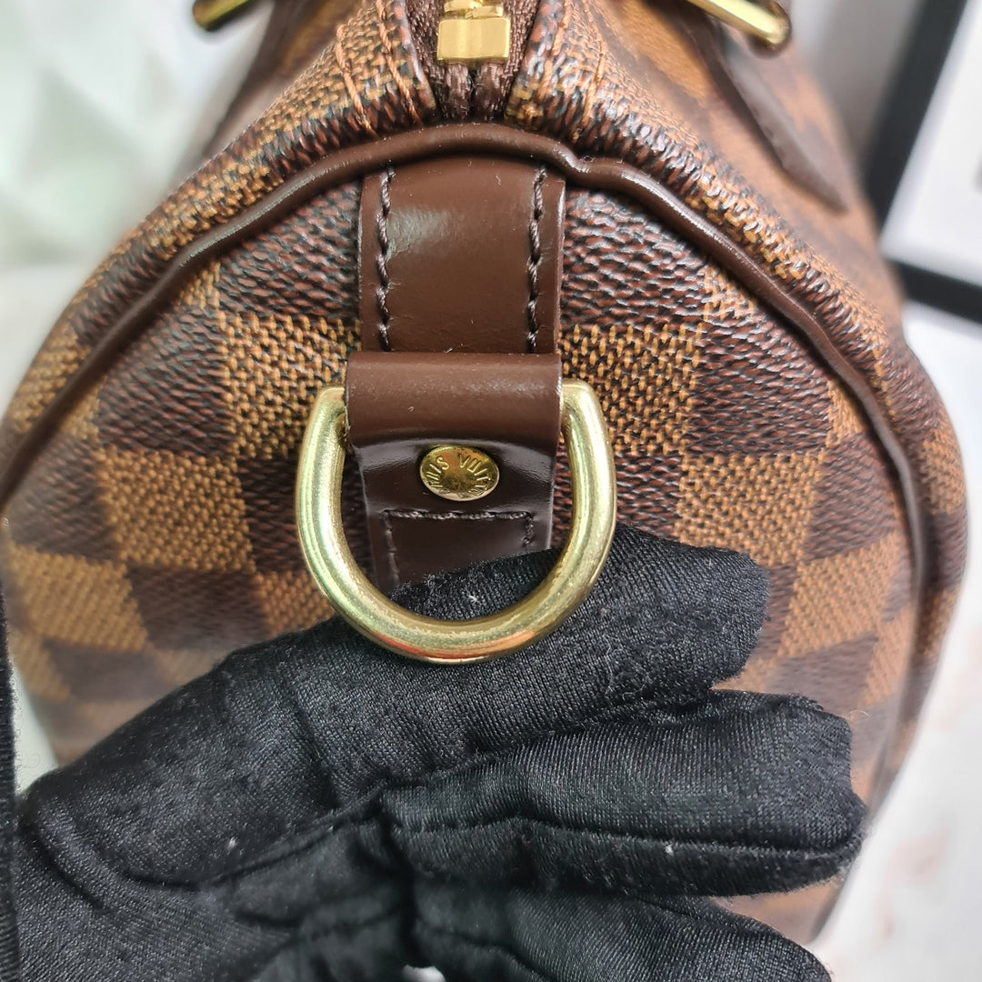 LOUISVUITTON Damier Ebene Speedy 25 Bandouliere - Marichelle's Empire 