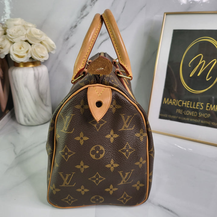 L OU I S V U I T T O N Monogram Speedy 25 - Marichelle's Empire 